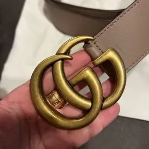Authentic Gucci GG Double G Marmont Buckle Belt Moon Porcelain Rose 40 MM Gucci Moon Calfskin Pearl Double G 40mm Belt 85 34 Black  main image 3